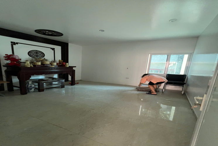 Bán căn Liền Kề Đìa Lão Hoàng Công 55mx 4 tầng vỉa hè, ô tô kinh doanh 13,6 tỷ