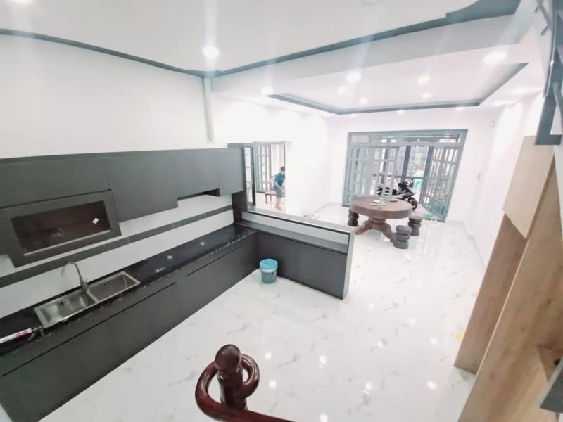 Bán Nhà Bình Tân - 110m2, HXH, Giá 6.9 tỷ (62.7tr/m2) - Tiềm Năng Kinh Doanh
