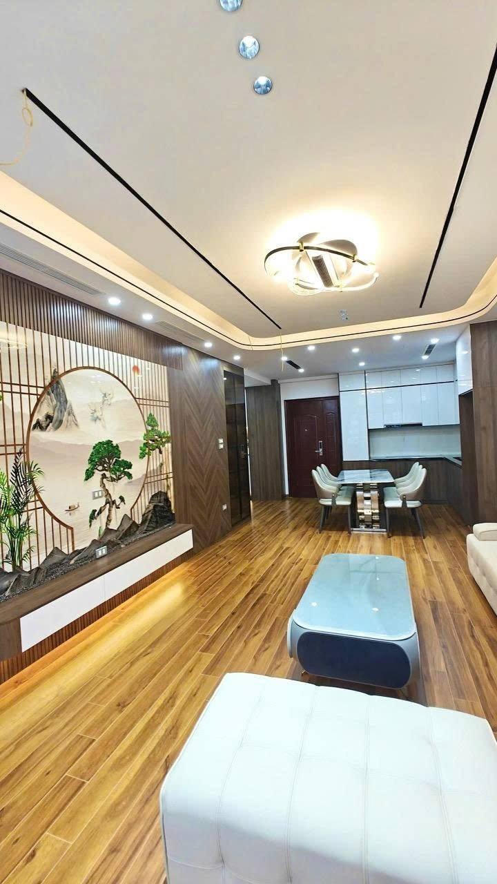 Bán Căn Hộ 118m2, 3PN, 2WC, Nội Thất Full, Trần Thái Tông, Cầu Giấy