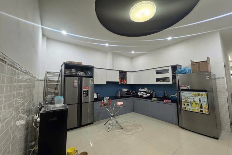 CẦN BÁN GẤP NHÀ 2 TẦNG FULL NỘI THẤT – GẦN BIỂN – GIÁ TỐT! Mặt tiền đường Phú Xuân – Hòa Minh –