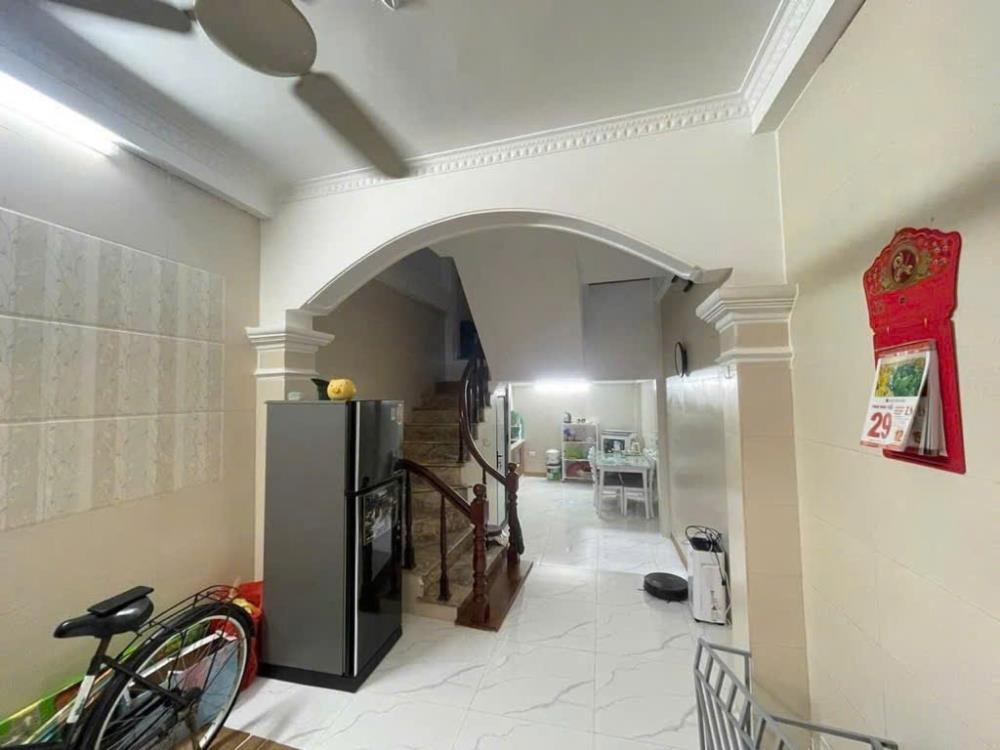 Bán Gấp Nhà Lương Yên - 41m2, 5 Tầng, 8.5 Tỷ - Vị Trí Đẹp, Ô Tô Tránh