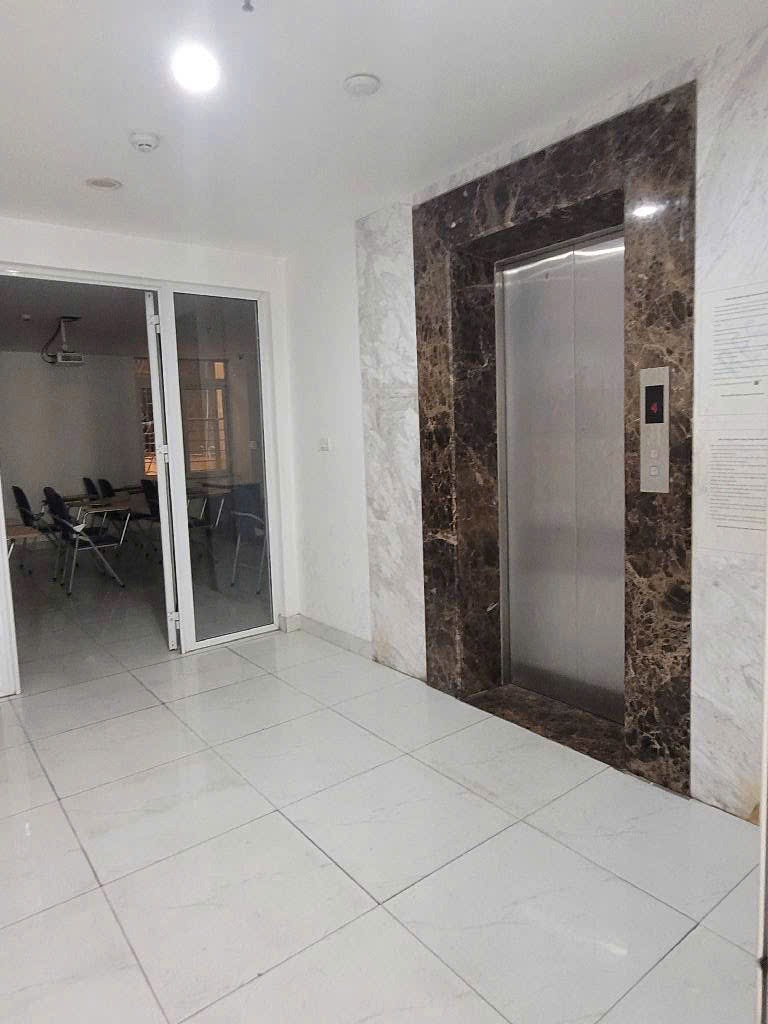 Bán Nhà Mặt Phố Trần Đăng Ninh, Cầu Giấy - Diện Tích 100m2, Kinh Doanh Đỉnh Cao