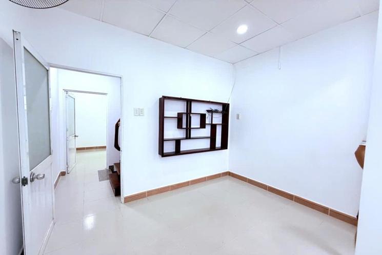 Nhà 2 tầng sàn 40m2, Vuông – Nguyễn Văn Khối QV