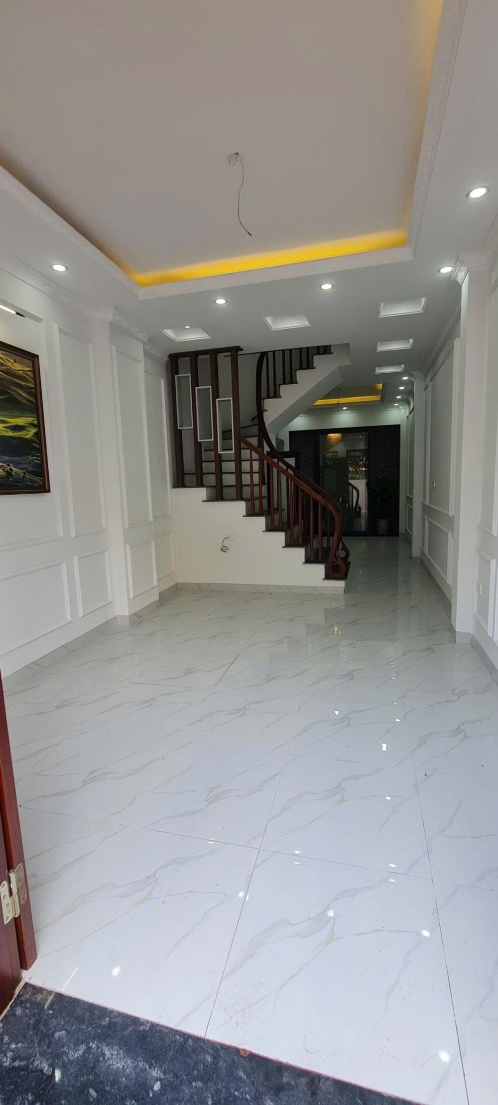 Bán nhà Đan Phượng - 40m2, 5 Tầng, Cạnh Chợ Tân Lập - Giá 5.5 tỷ