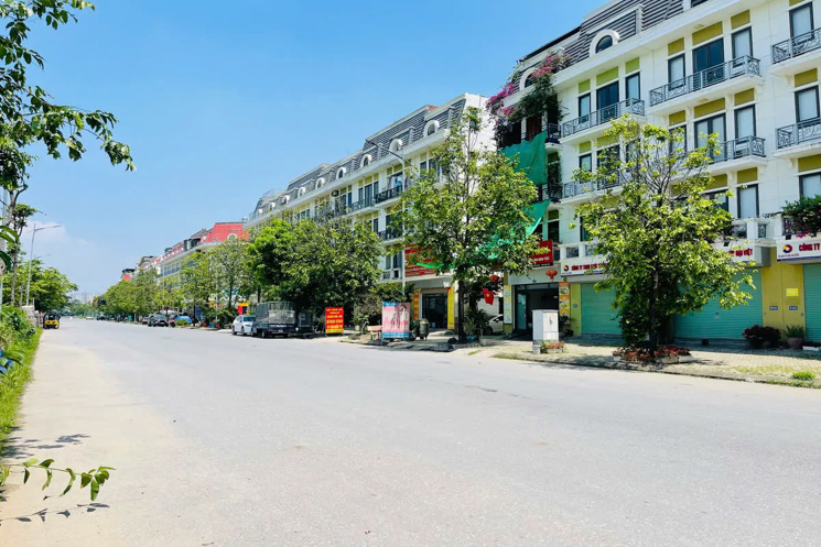 BÁN NHÀ VĂN PHÚ HÀ ĐÔNG  -  LÔ GÓC 3 MẶT THOÁNG – THANG MÁY – VỈA HÈ ĐÁ BÓNG – KINH DOANH  76.2 M2