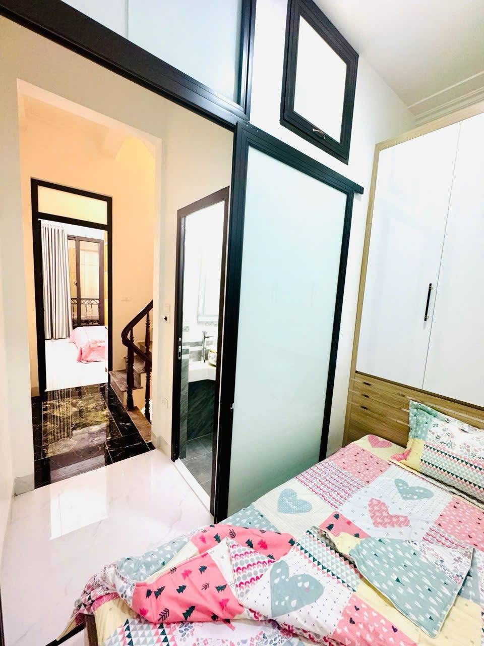 Nhà Mới 5 Tầng, Full Nội Thất - Khương Trung Thanh Xuân - Giá 6.7 Tỷ