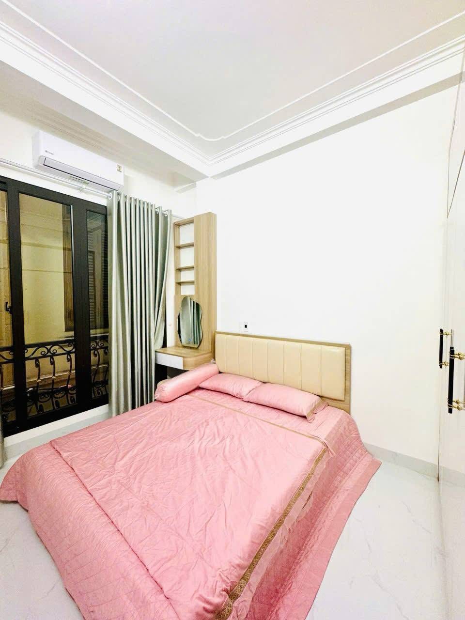 Nhà Mới 5 Tầng, Full Nội Thất - Khương Trung Thanh Xuân - Giá 6.7 Tỷ