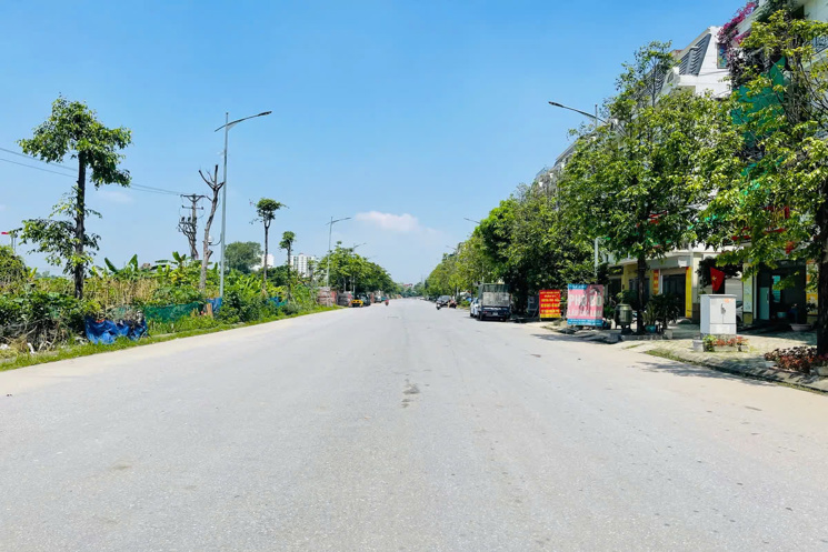 CẦN BÁN LIỀN KỀ PHÚ LƯƠNG –  HÀ ĐÔNG – ĐƯỜNG 30 M, 5 TẦNG 18.2 TỶ