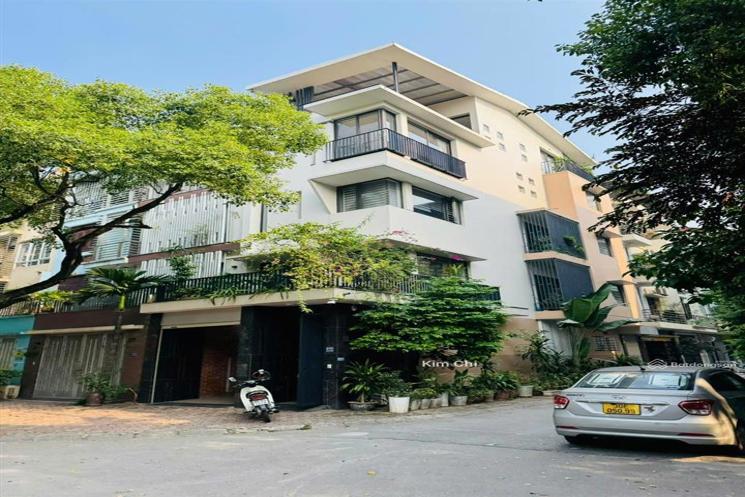 CẦN BÁN GẤP NHÀ LÔ GÓC 3 THOÁNG  MẶT ĐƯỜNG  12m  VĂN QUÁN  50 m - 5 Tầng Giá 13.8 tỷ.Liên hệ: E