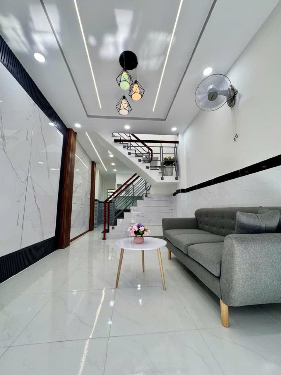 Nhà 2 Tầng 32m2 Nguyễn Duy Cung: Vị Trí Đẹp, Pháp Lý Rõ Ràng