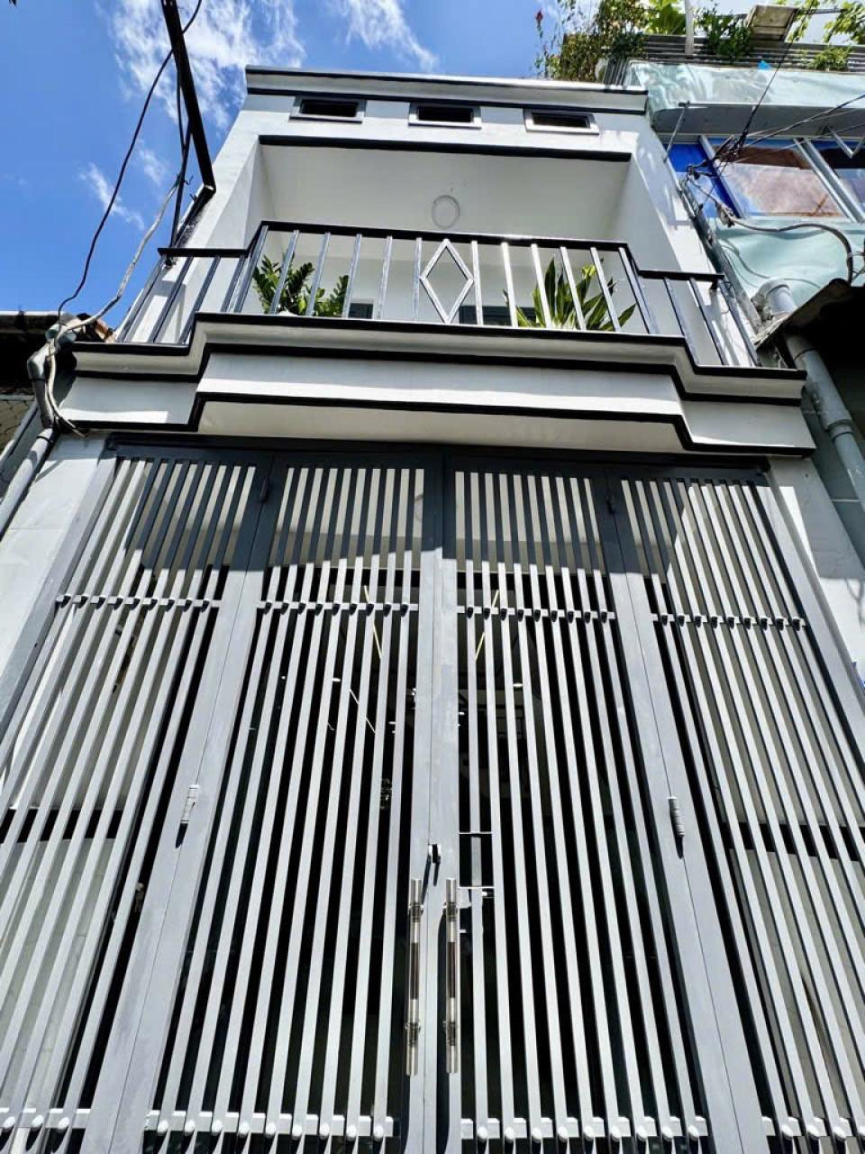 Nhà 2 Tầng 32m2 Nguyễn Duy Cung: Vị Trí Đẹp, Pháp Lý Rõ Ràng