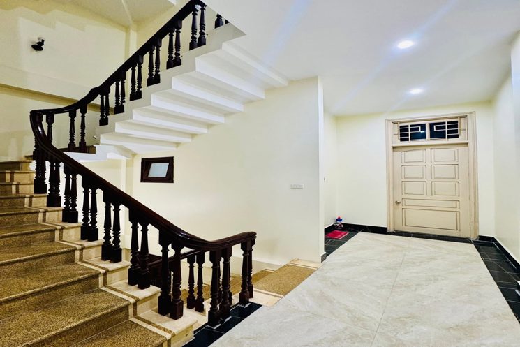 CỰC KỲ GẤP CẦN BÁN NHÀ NGÕ 217 TRẦN PHÚ HÀ ĐÔNG
 -TRUNG TÂM -KINH DOANH SẦM UẤT - 2 THOÁNG VĨNH