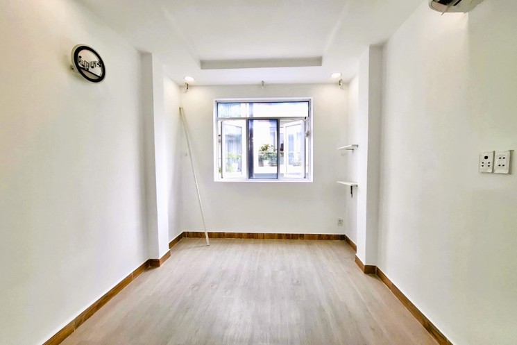Hẻm Xe Hơi 4m Lê Văn Sỹ Q3, Nhà Đẹp 4 Tầng, Nở Hậu - Giá 8.3 Tỷ