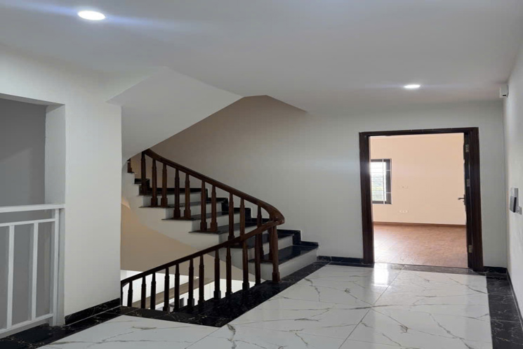 🔥🔥🔥NHÀ ĐẸP VĨNH TRUNG- #20 M RA TRỤC Ô TÔ TRÁNH(GIÁ : 5.35 TỶ),#GIAO THÔNG THUẬN LỢI- TIỆN ÍCH
