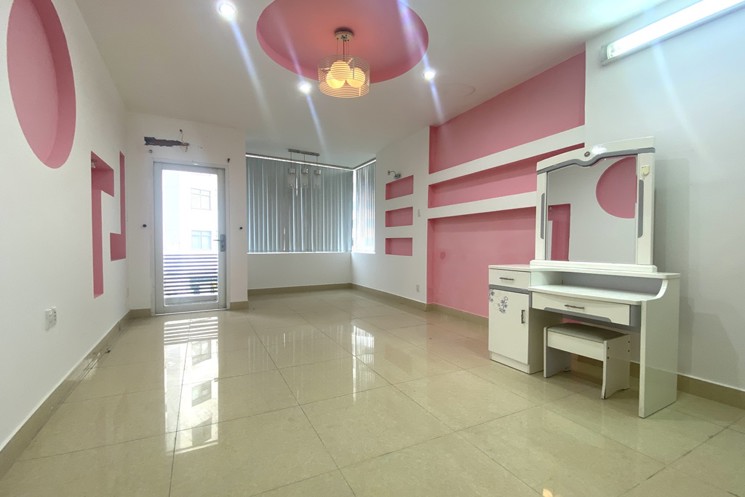 Siêu Hiếm - Bán nhà Hẻm Rộng 12M Khu VIP Lê Văn Sỹ Q3, 6 Tầng, MT rộng thoáng,  Vị trí đắc địa