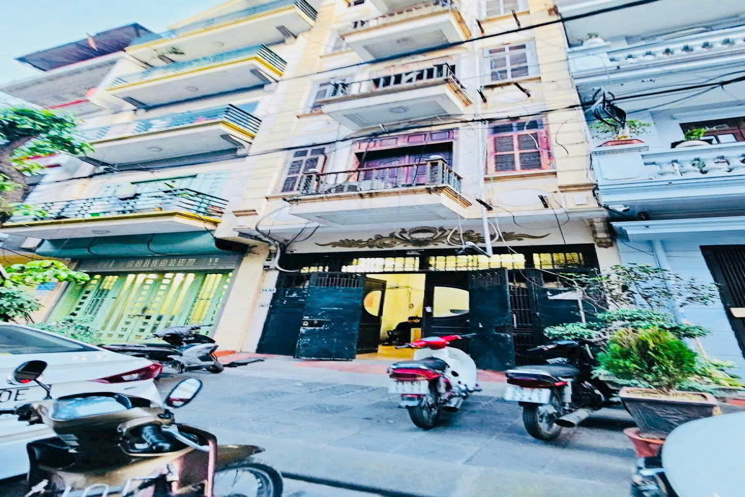 KHU VIP CỰC VIP NẰM NGAY TRUNG TÂM ĐẦM TRẤU,LƯƠNG YÊN _
VIP! PHÂN LÔ VỈA HÈ Ô TÔ TRÁNH, Ô TÔ CHẠY