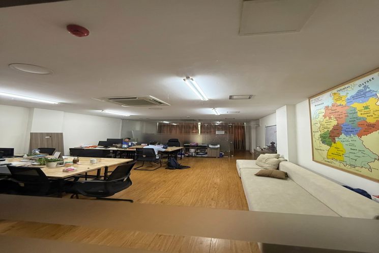 TOÀ VĂN PHÒNG VIP MẶT PHỐ HOÀNG NGÂN – 9 TẦNG – 2 MẶT THOÁNG – DÒNG TIỀN ỔN ĐỊNH