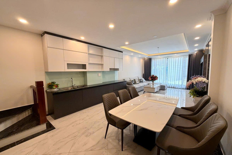 Bán nhà Cổ Linh 45m MT4.1m 6 tầng thang máy gara ô tô hơn 10 tỷ