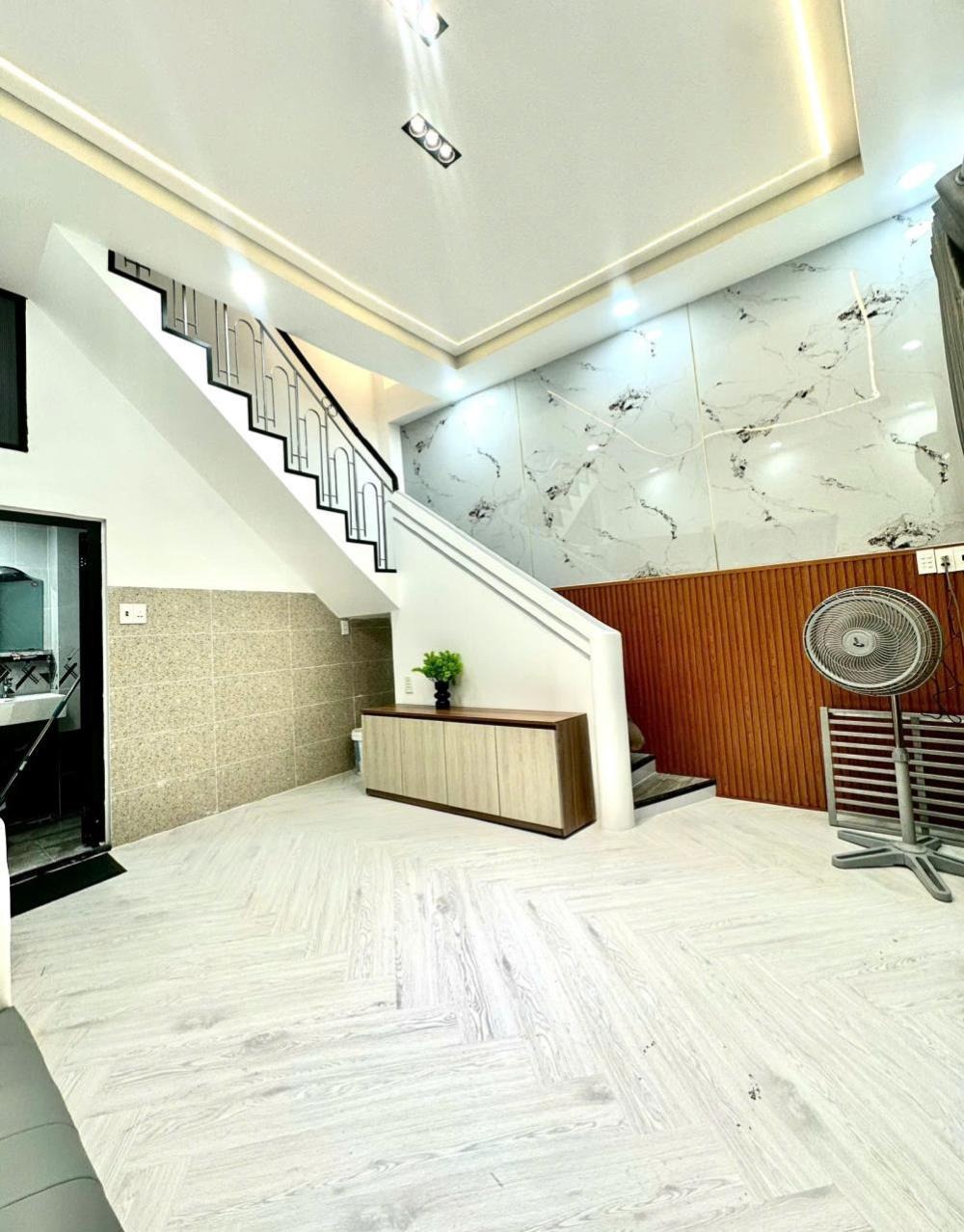 🏡 Nhà Mới 4 Tầng HXH, 94m2 Phú Nhuận - Giảm 200TR!