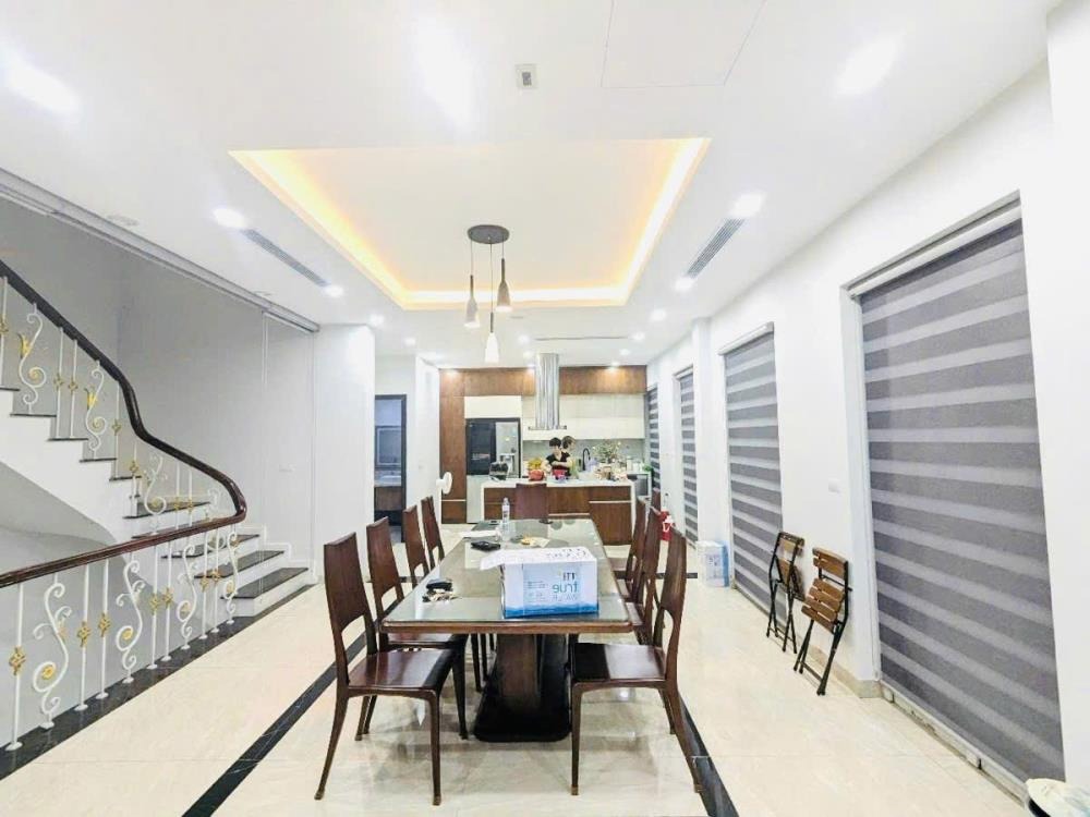 Nhà Mặt Phố Chùa Bộc - 36 tỷ - Vị Trí Đắc Địa - Kinh Doanh Sầm Uất