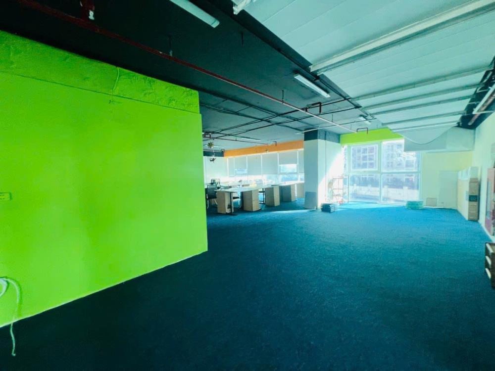 Nhà Mặt Phố Chùa Bộc 107m² - Kinh Doanh Sầm Uất - Giá 59.5 Tỷ