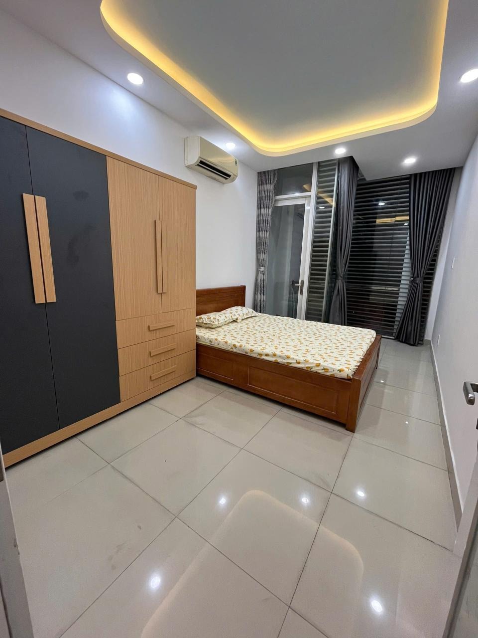 Nhà Mặt Tiền 5 Tầng, 75m2, Đường Lê Hoàng Phái, Quận 7 - Giá 11 tỷ