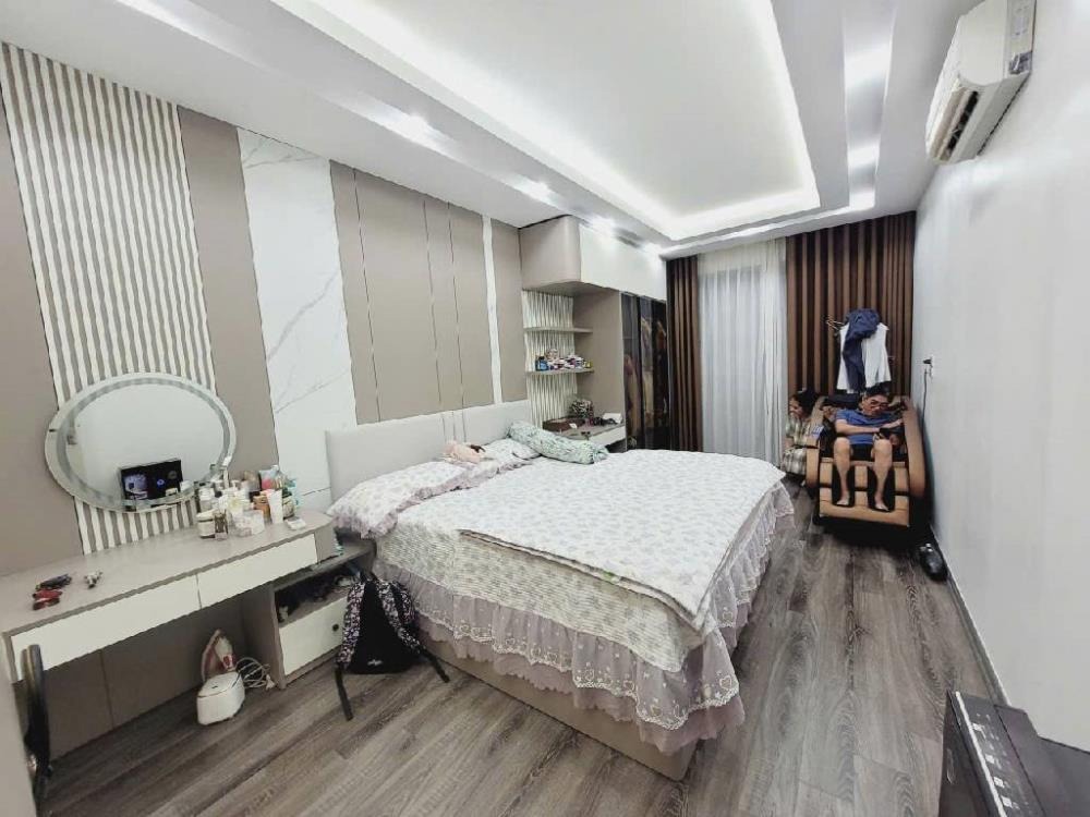 Siêu phẩm Thái Hà: Ô tô dừng đỗ, gần phố, giá 15.5 tỷ
