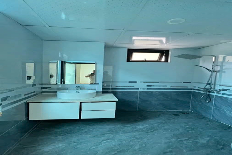 BÁN 300 M2 ĐẤT NGÔ GIA TỰ MẶT TIỀN 15M Ô TÔ VÀO ĐẤT TRUNG TÂM QUẬN LONG BIÊN