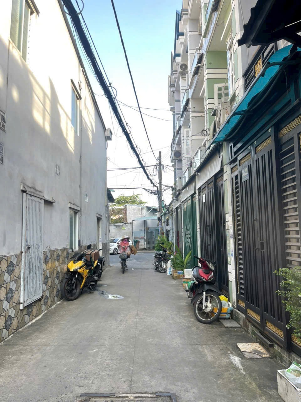 Nhà phố 1 trệt 2 lầu, đường nhựa 4m, gần chợ Tân Chánh Hiệp - Giá 1 tỷ 870 triệu