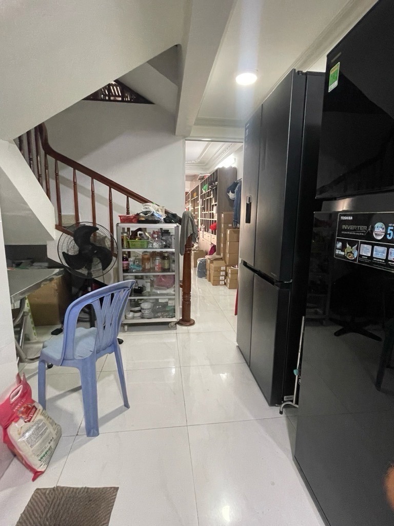Hẻm 4m Phạm Văn Hai: Nhà Nở Hậu, 4 Tầng, 4 Phòng Ngủ - Giá Tốt