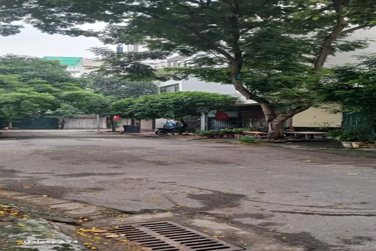 Bán ĐẤT LK KĐT Kiến Hưng 55m, phân lô, ô tô tránh, gâng trường, gần chợ..12.8 tỷ
