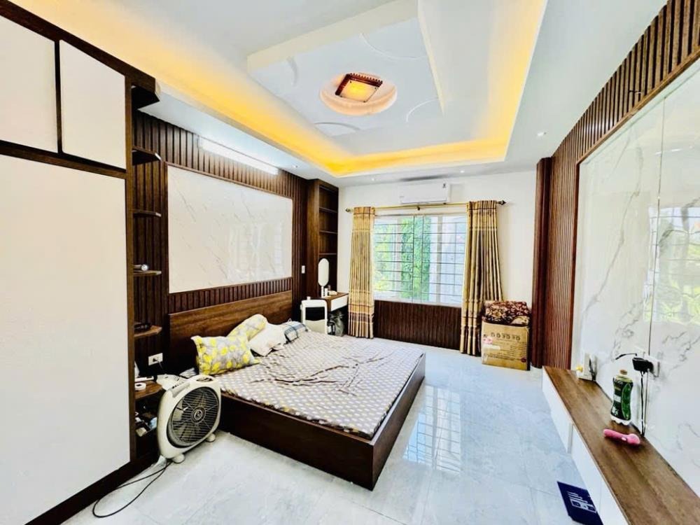 Bán nhà mới 5 tầng, góc 35m2, hơn 5 tỷ - Vĩnh Hưng, Hoàng Mai