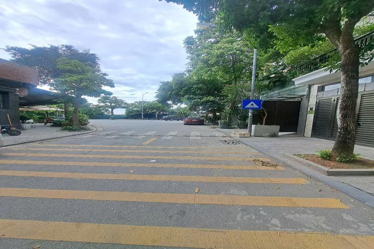 Bán nhà KĐT văn Phú, Hà Đông VỈA HÈ, Ô TÔ TRÁNH 95mx 5 tầng 26.5 tỷ
