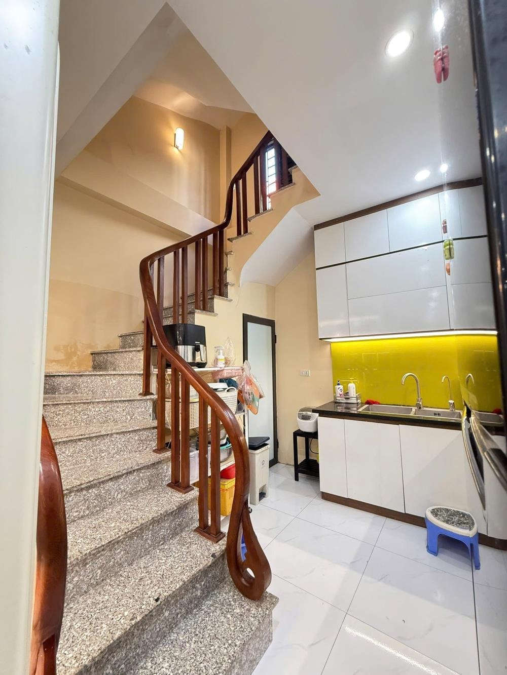Nhà đẹp Phú Diễn 35m² 5 tầng, MT 3.6m, 6.5 tỷ - Full nội thất