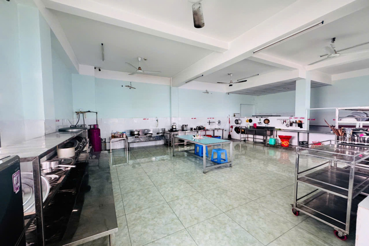 BÁN GẤP  TRƯỜNG MẦM NON ĐANG HOẠT ĐỘNG – BÌNH CHUẨN, THUẬN AN