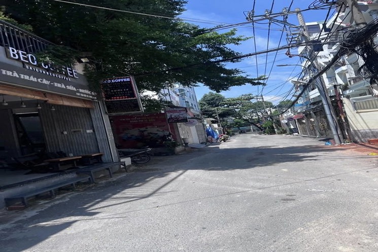 BÁN GẤP NHÀ QUANG TRUNG GIÁ SỐC DIEN TICH KHUNG