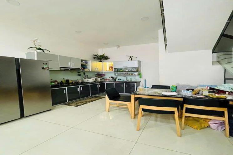 HIẾM - KHU TRẦN TRỌNG CUNG, PHƯỜNG BÌNH THUẬN QUẬN 7 , XE HƠI TỚI NHÀ KHÔNG LỖI - 4 TẦNG - 04 PN 