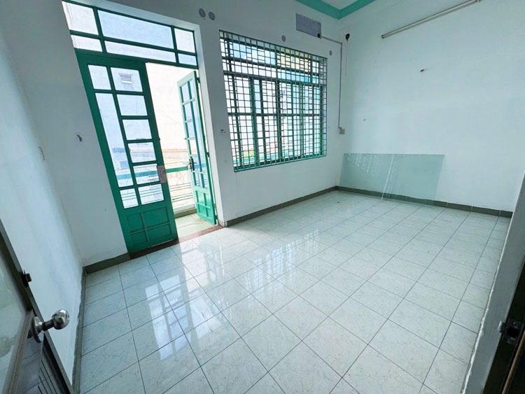 Nhà 3 Tầng Tân Bình: Hẻm Xe Hơi, Ba Vân, 5x13m, Giá Hơn 9 Tỷ