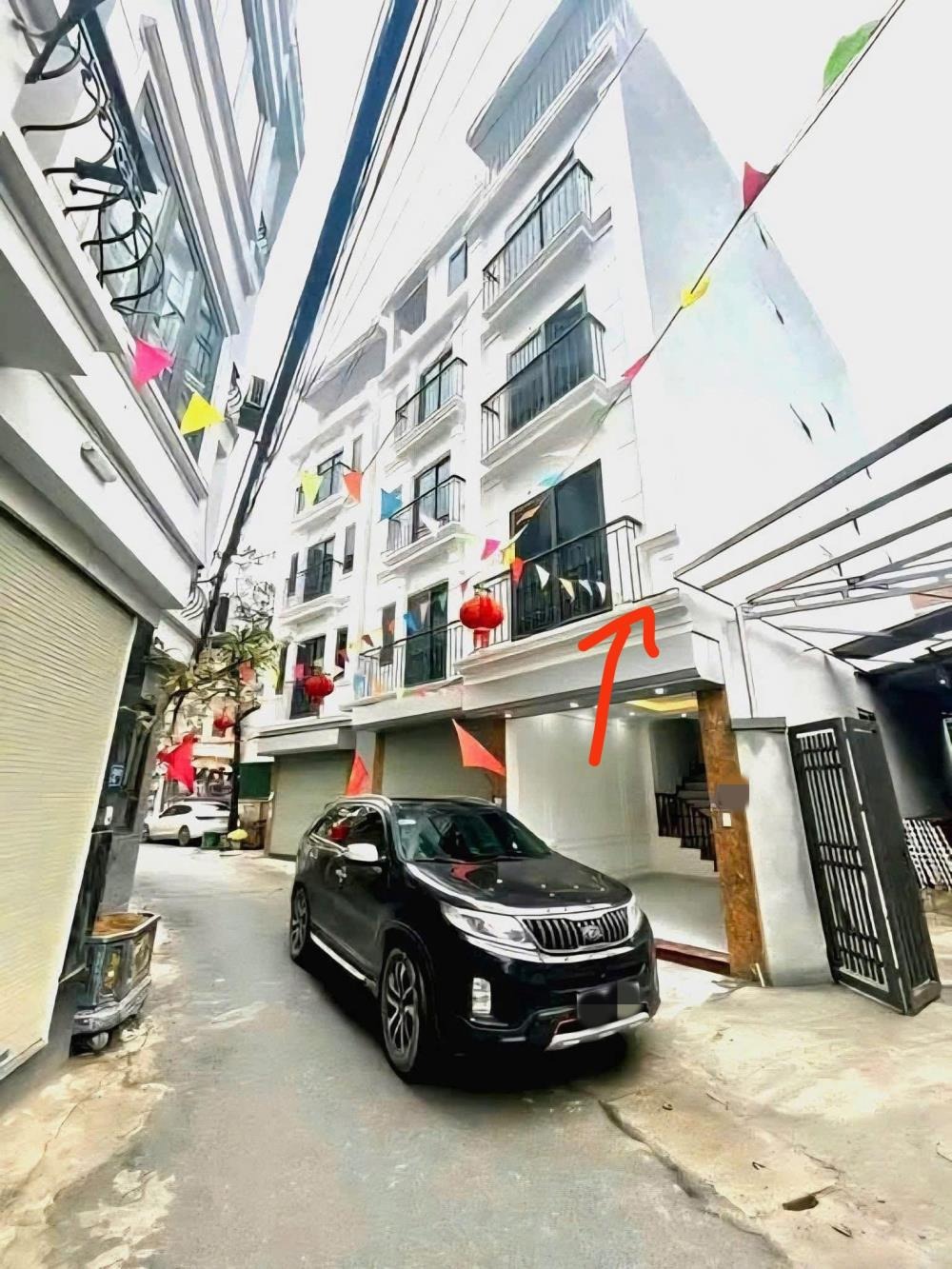 Nhà 40m² 5 Tầng, Vị Trí Đẹp, Ôtô Tránh - Giá 8 Tỷ