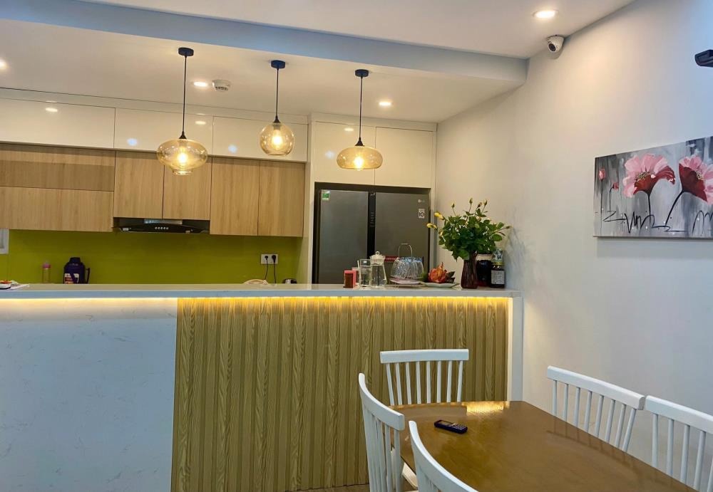 Bán căn hộ 3 phòng ngủ tại Seasons Avenue - 100m2 - Full đồ - Giá tốt