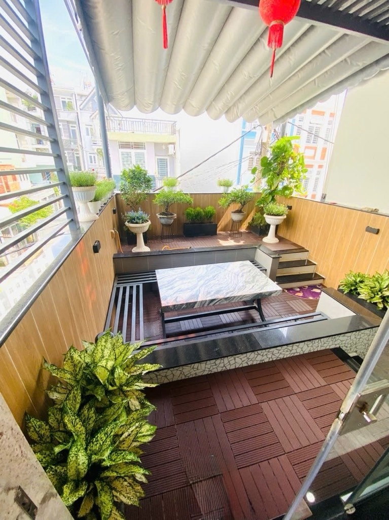Nhà Mới 4 Tầng, 75m2, Bình Tân: 5PN, Nội Thất Cao Cấp, Giá 7.5 Tỷ