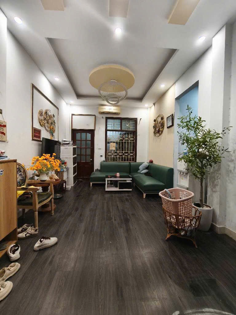 Bán Gấp Nhà 56m2, 5 Tầng, Võ Chí Công, Cầu Giấy - Giá Chỉ 10.4 tỷ