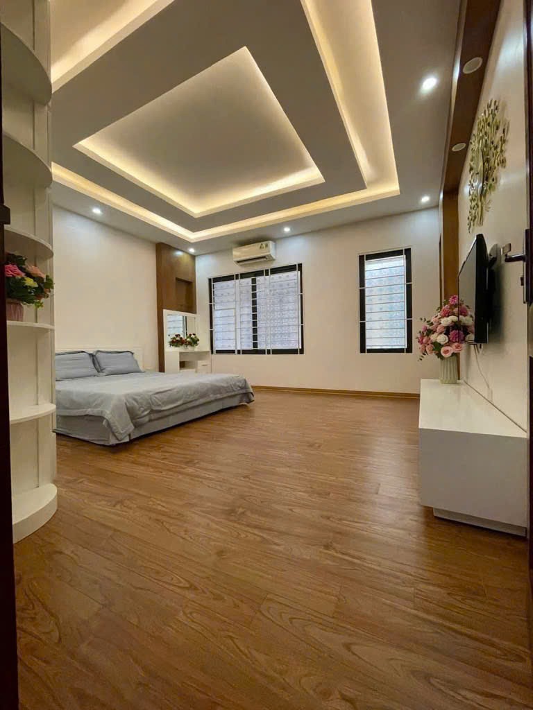 Bán Gấp Nhà 56m2, 5 Tầng, Võ Chí Công, Cầu Giấy - Giá Chỉ 10.4 tỷ