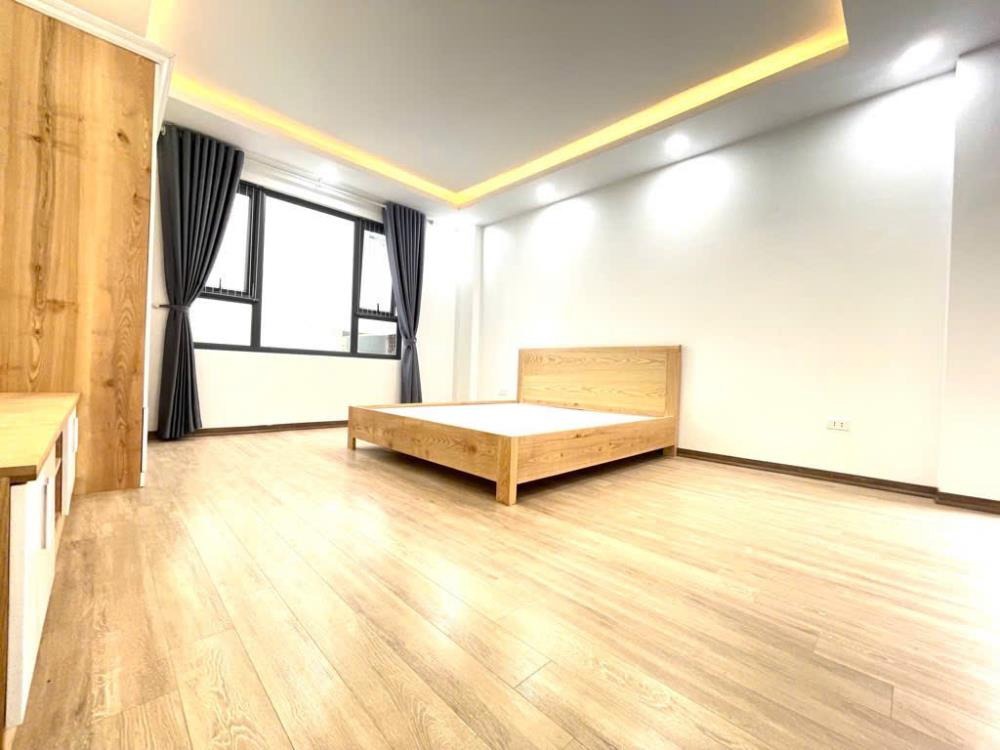 Nhà Lô Góc Cầu Giấy - Trần Thái Tông - 7 tỷ - Sổ Đỏ Chính Chủ