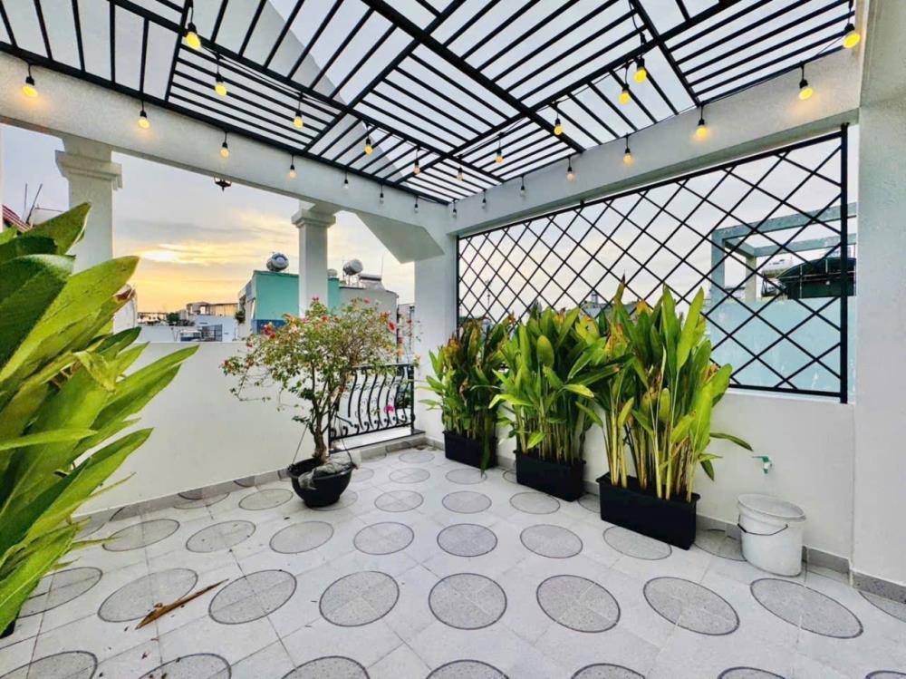 Siêu phẩm 4 Tầng, Gò Vấp: 4x13m, Giá 5.8 Tỷ - Liêng 0825519011