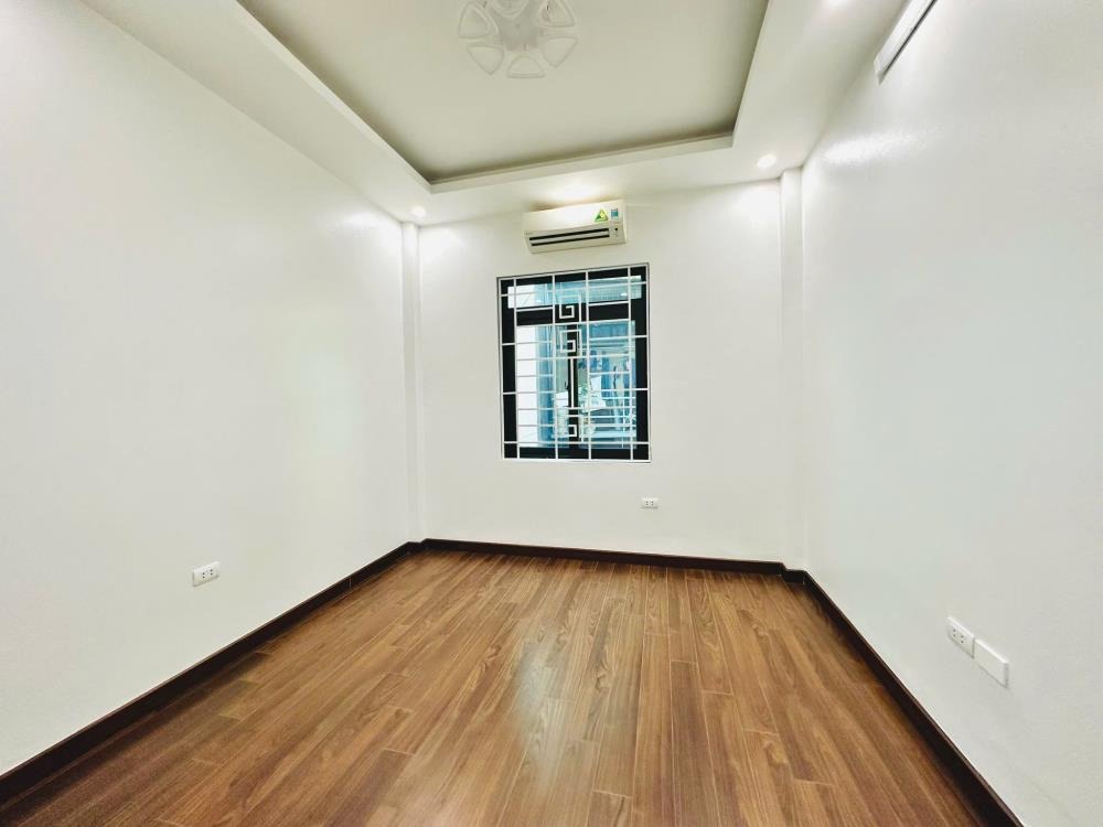 Nhà đẹp, mới, full nội thất, 41m² 5 tầng, MT 3.3m, ngõ rộng, giá 9.65 tỷ