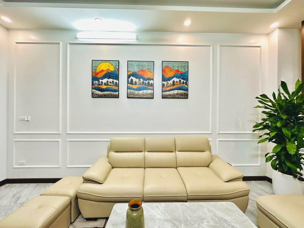 Nhà đẹp, mới, full nội thất, 41m² 5 tầng, MT 3.3m, ngõ rộng, giá 9.65 tỷ