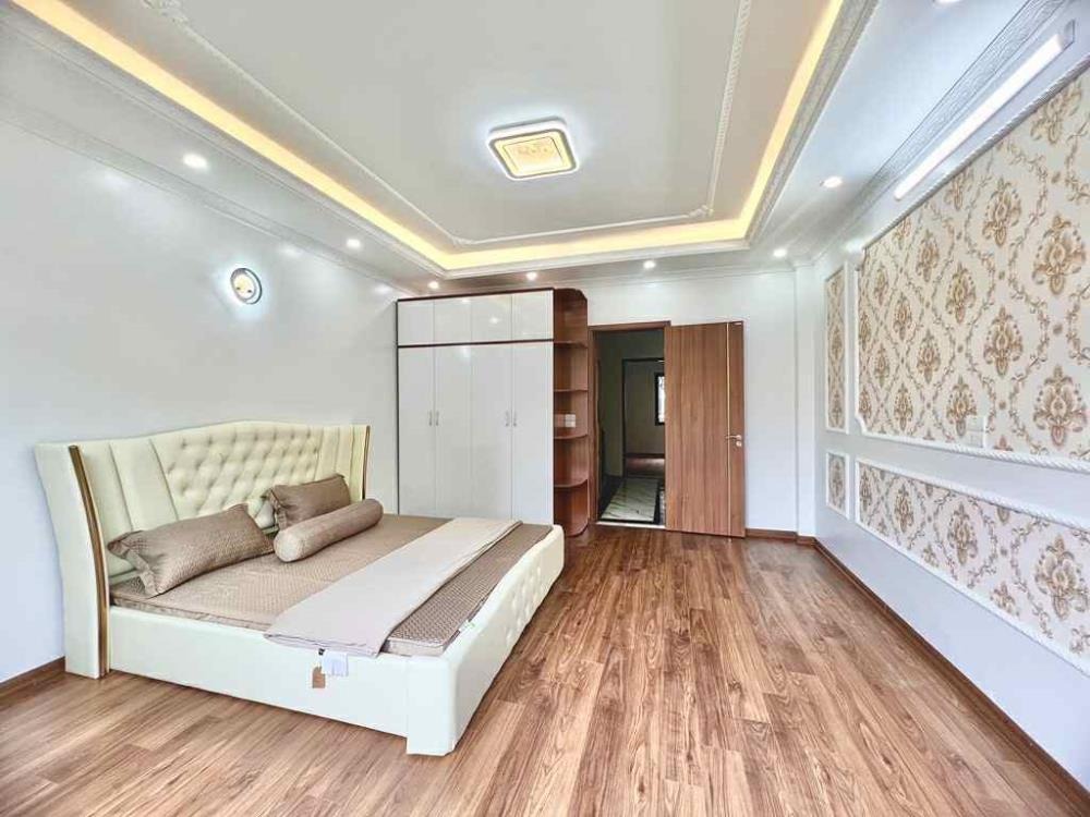 Nhà Phố Định Công Thượng - 65m2, 5 Tầng, Mặt Tiền Rộng - Giá 14 tỷ