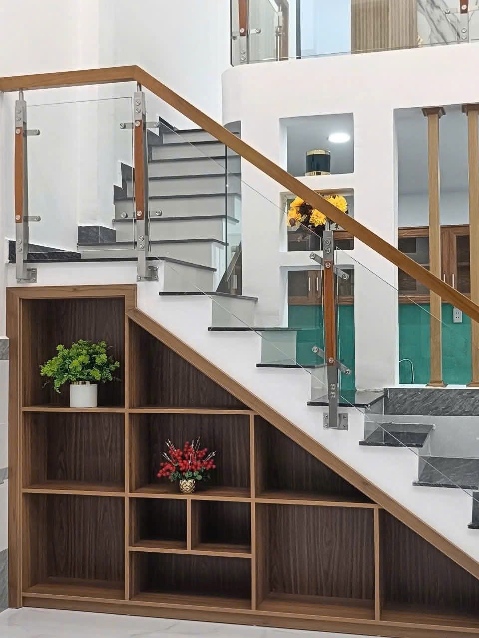 Nhà Mới Xây Đẹp, 5x13m, 1 Trệt 1 Lửng, Hóc Môn - Giá 2.15 Tỷ