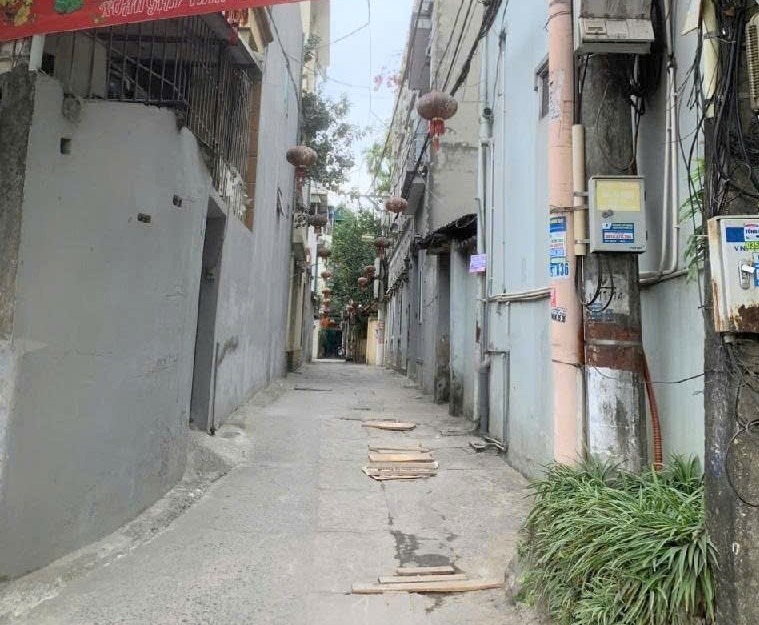 Bán nhà 5 tầng Lĩnh Nam 43m2, 6.x tỷ, Gần Mặt Phố - Vị Trí Đẹp